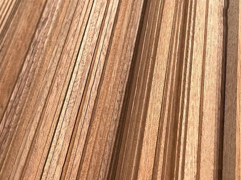 רצועות עץ סאפלה גודל 2.0*5.0 * 500 ממ סט אחד מכיל 200 רצועות עץ